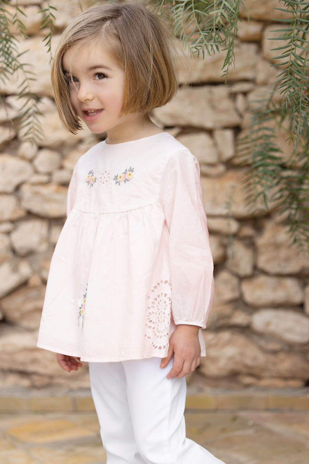 Blouse - Pink floral embroidery