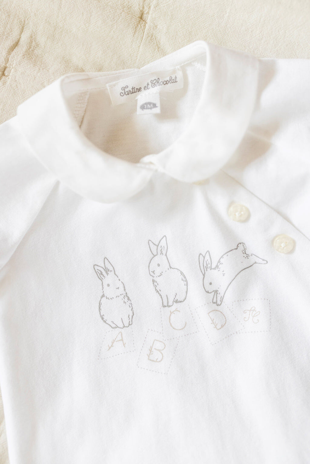 Pyjamas - White Illustration rabbit