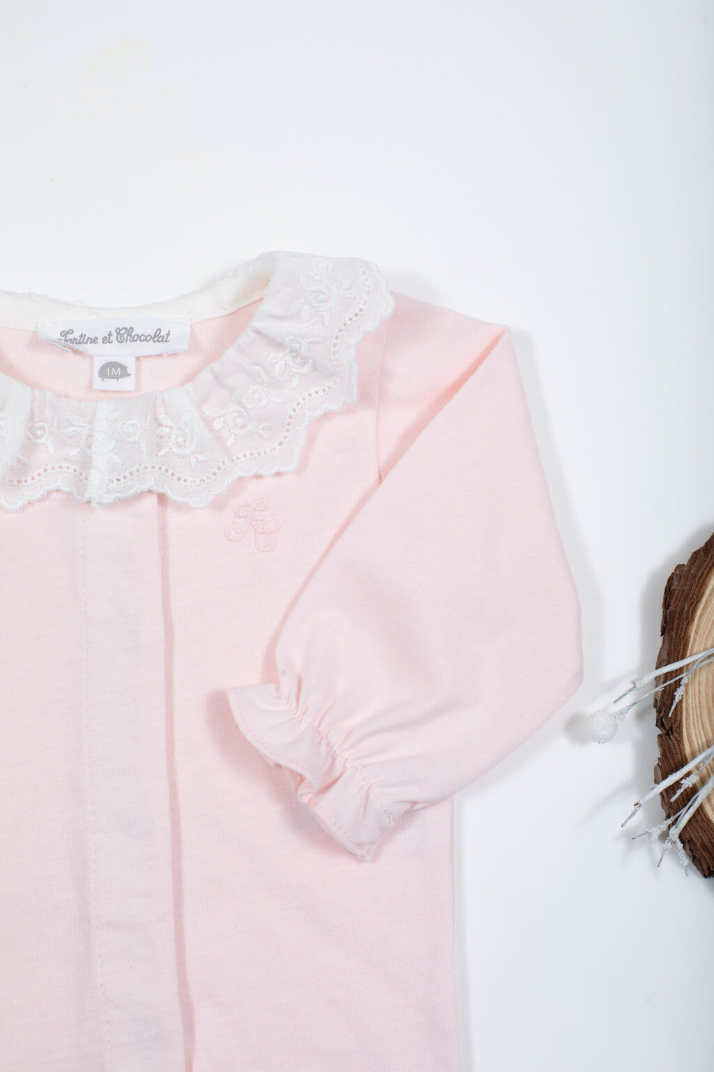 Body - Pale pink Peter pan collar Embroidered