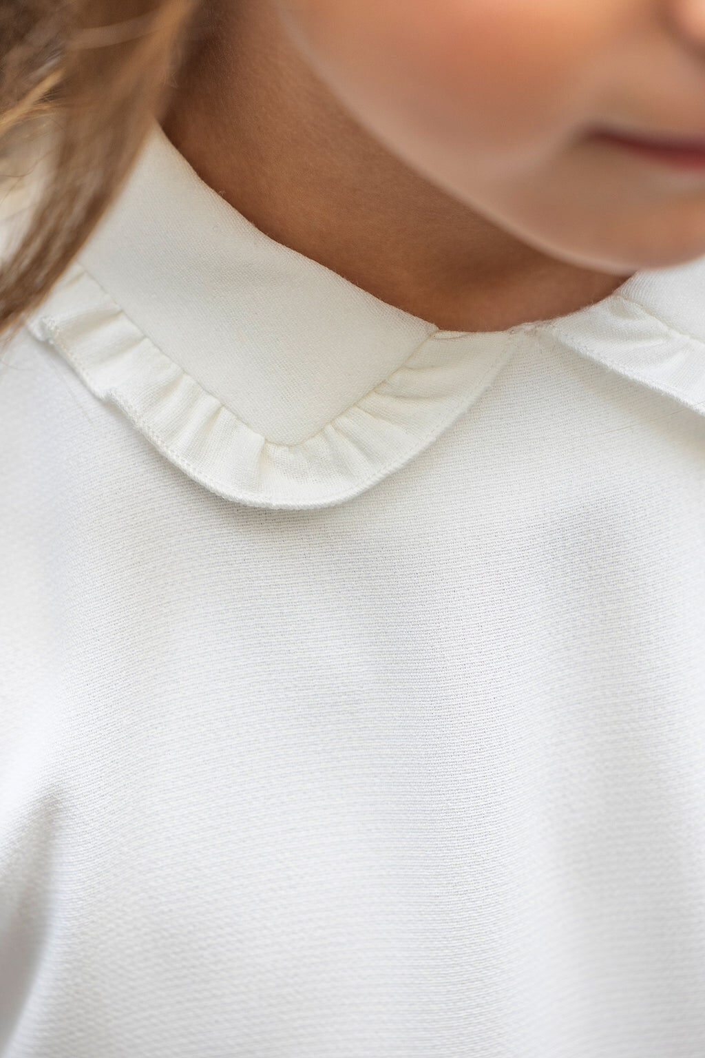 Top - Mother-of-pearl Ruffled collar