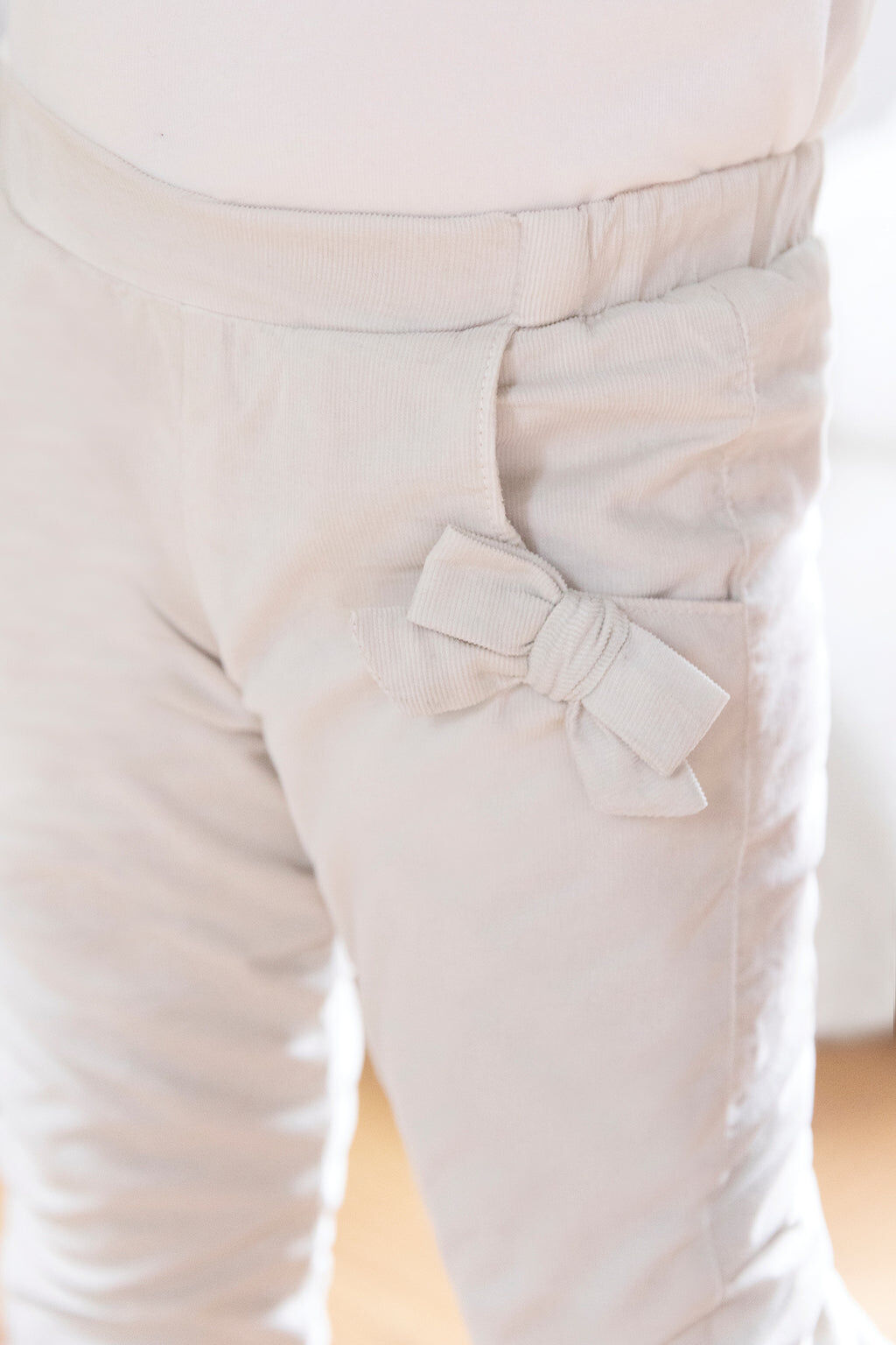 Pantalon - Beige velours nœuds