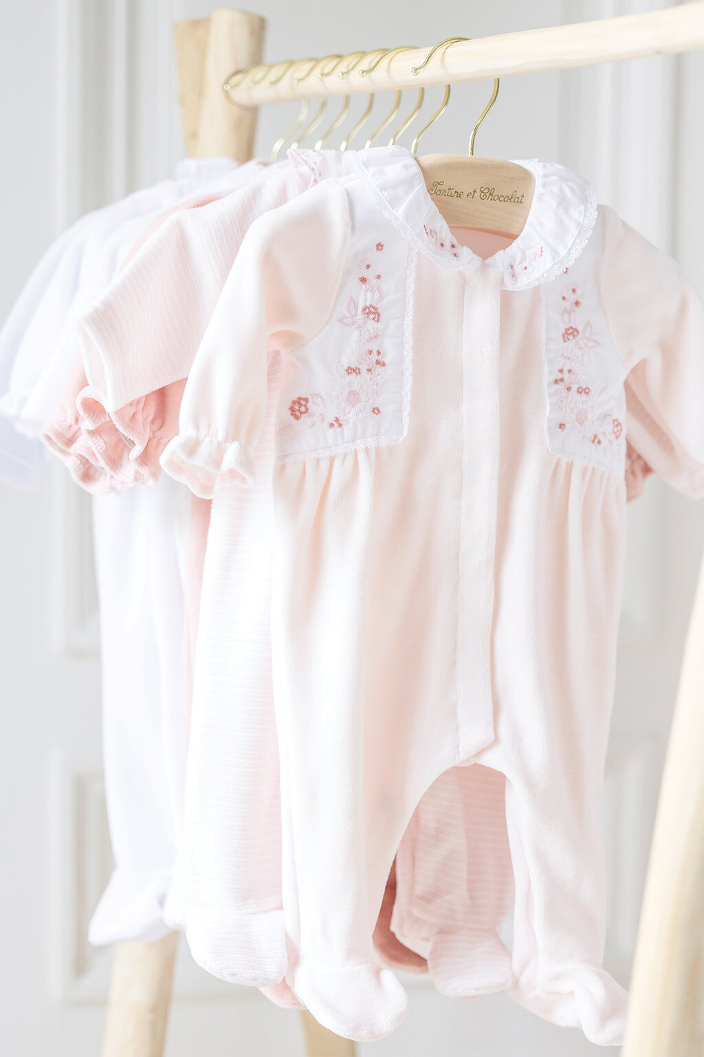 Pyjama - Rose pâle velours broderie fleurs
