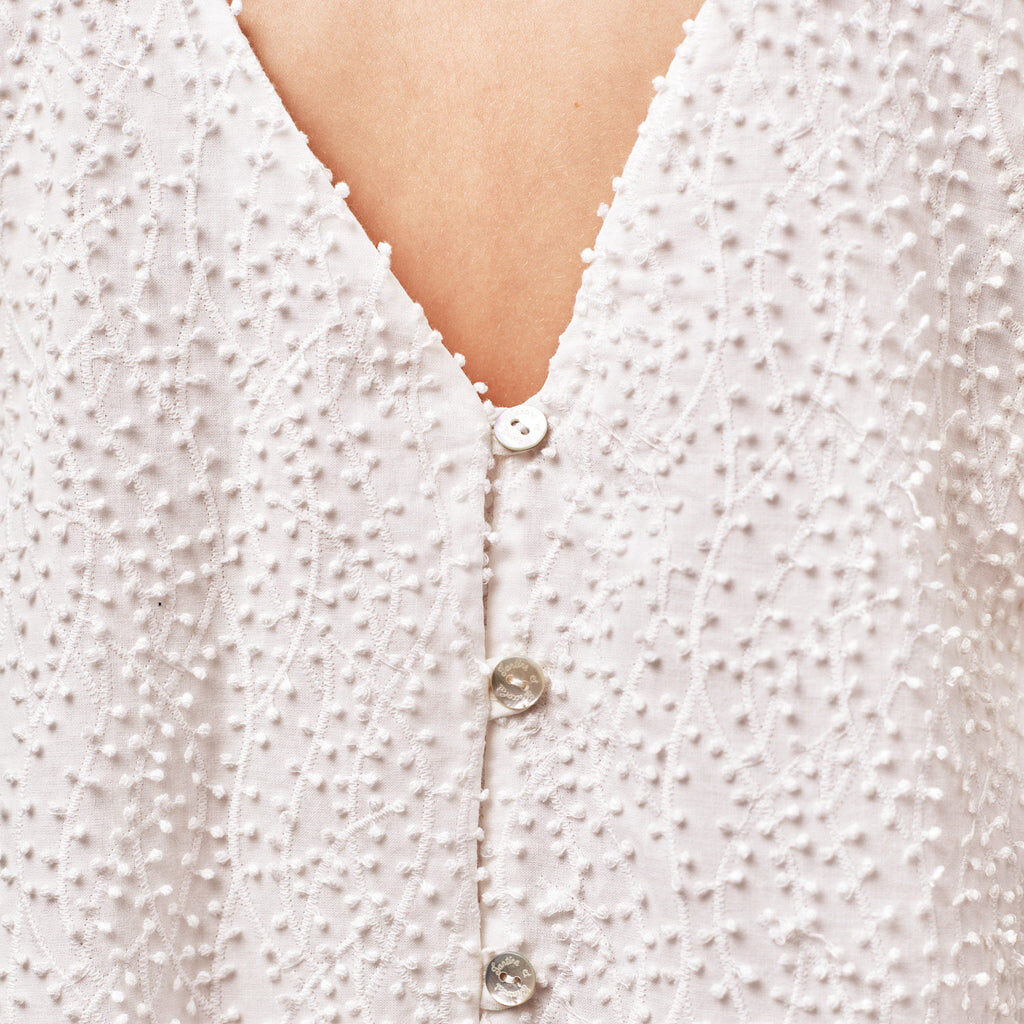 Robe - blanche broderies boules